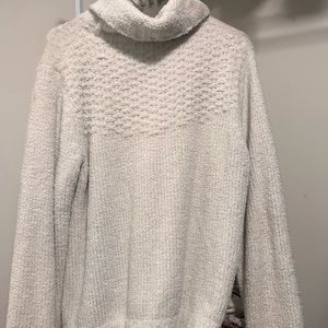 White Columbia turtleneck sweater